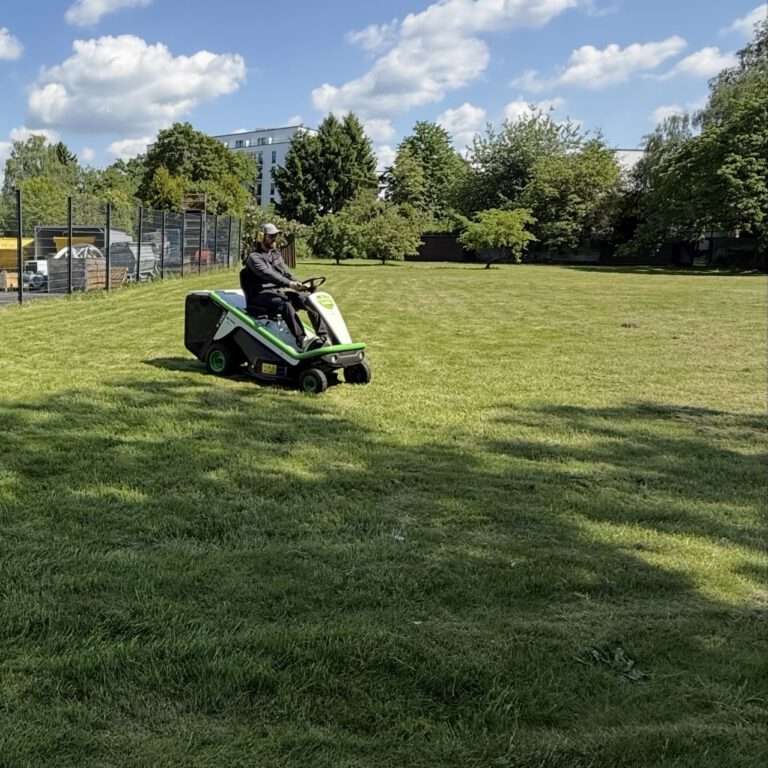 Grünflächenpflege Köln